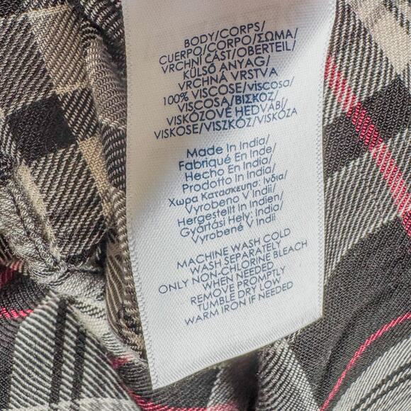 Chaps, Plaid Split Neck Relaxed Fit Henley Top, White/Black/Red, Women’s Large - Picture 7 of 7